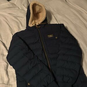 Puffer LL Bean jacket. Size xs. Super cozy.